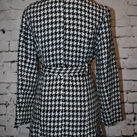 Houndstooth belted wrap coat from Eden Court - Picture 2 of 6